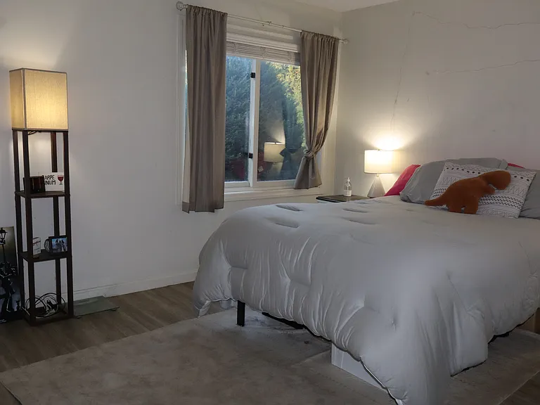 611 Nassau Dr — Photo 15