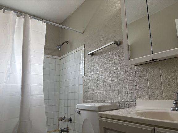2nd image of 2318 Gabriel Ave APT 1