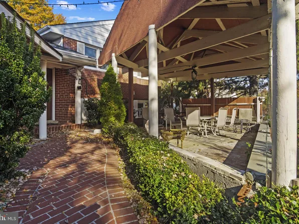 4514 Rynex Dr, Alexandria, VA 22312