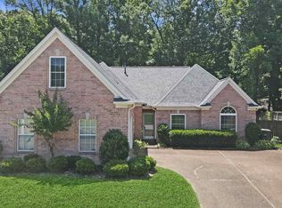 8294 Wesley Woods Cir, Cordova, TN 38018