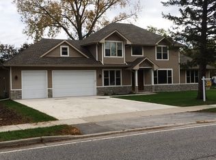 2311 N Arlington Heights Rd, Arlington Heights, IL 60004