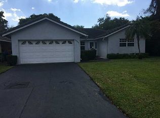 1231 Spring Circle Dr, Coral Springs, FL 33071