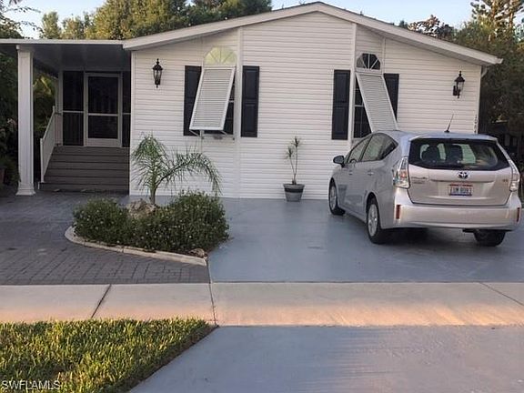 3rd image of 1064 Diamond Lake Cir