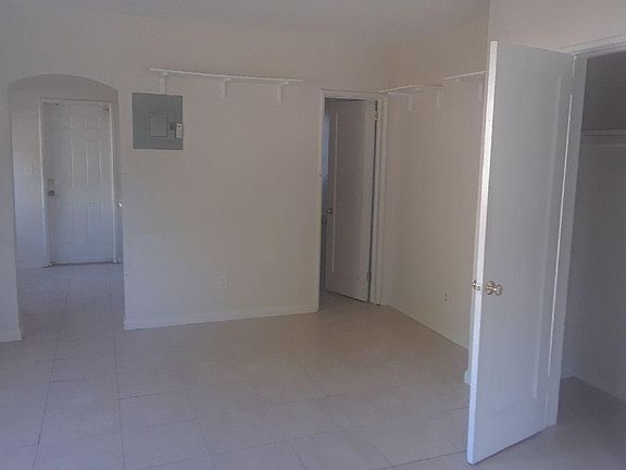 5th image of 820 W Las Olas Blvd