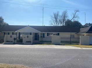 910 Monroe St, Donaldsonville, LA 70346