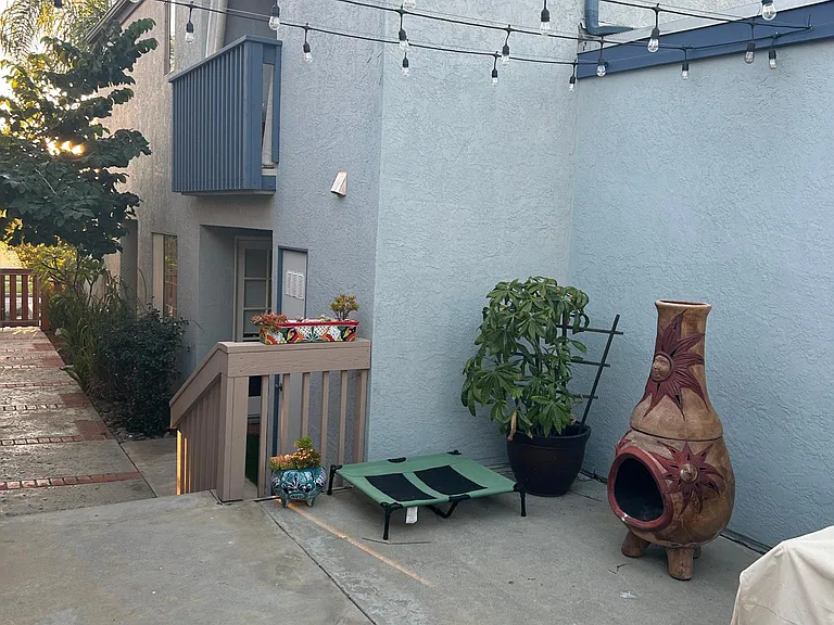 504 S Ditmar St — Photo 5