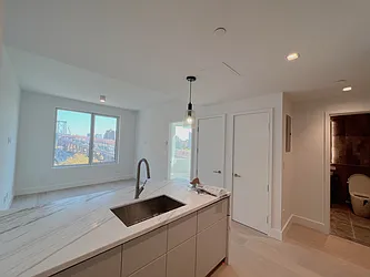 Rented by MaxInvest Real Estate, Inc.