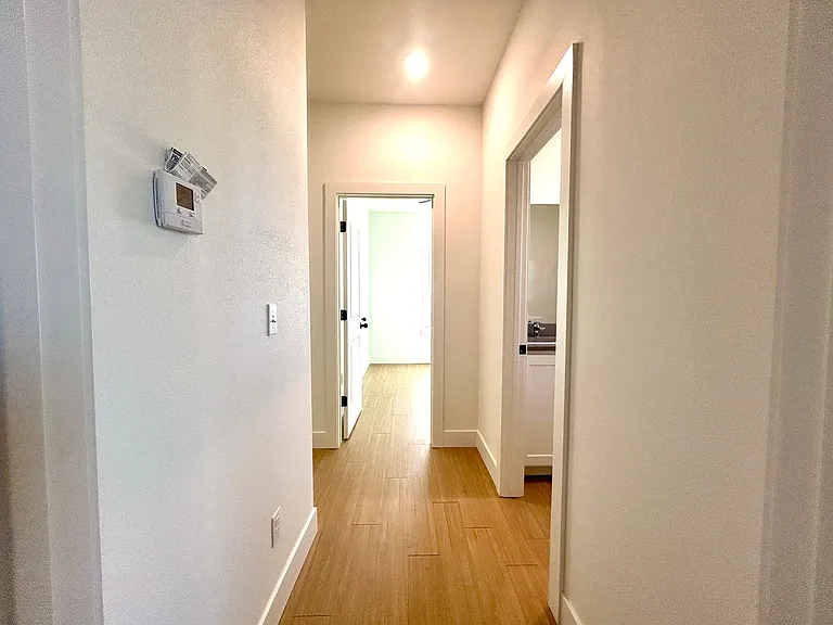 1800 Riverview Drive — Photo 33