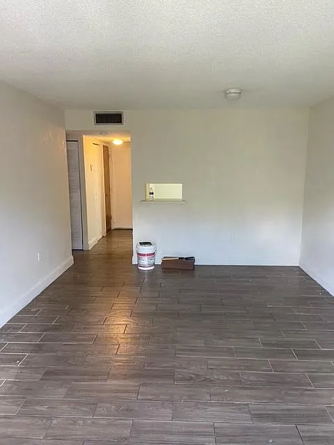 1 bed, 725 sqft, $1,750 — Photo 3