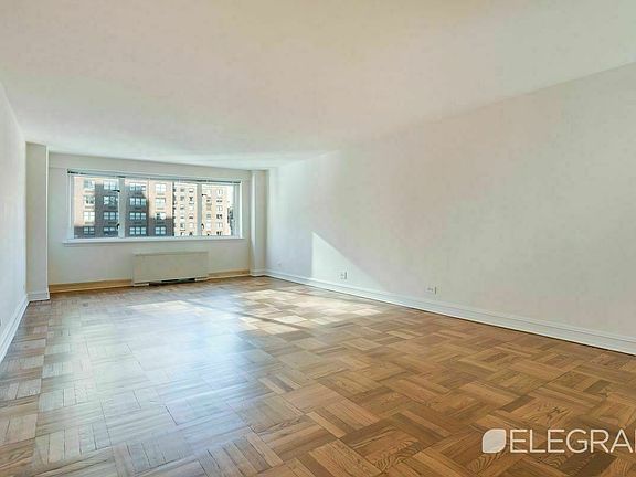 4th image of 200 E 71st St #A7