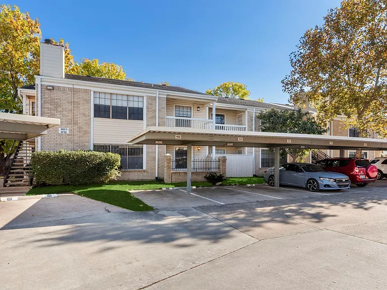 2750 Holly Hall St #901 — Photo 34