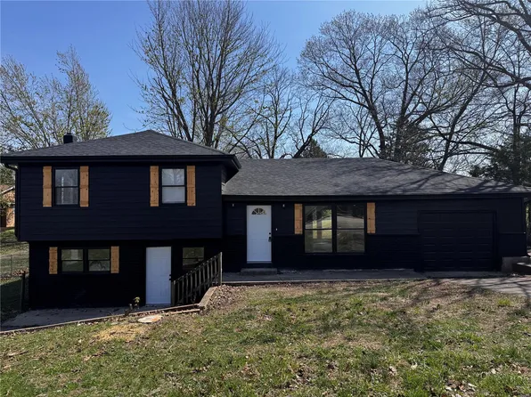 102 June St, Saint Robert, MO 65584