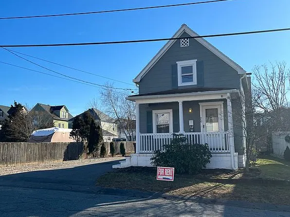 20 Jean St, Acushnet, MA 02743