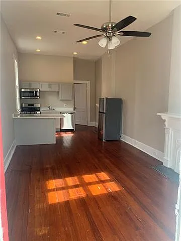 1 bed, 1.0 bath, 900 sqft, $1,700 — Photo 3