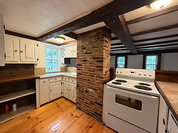 2nd image of 5 Blossom St Floor 2
