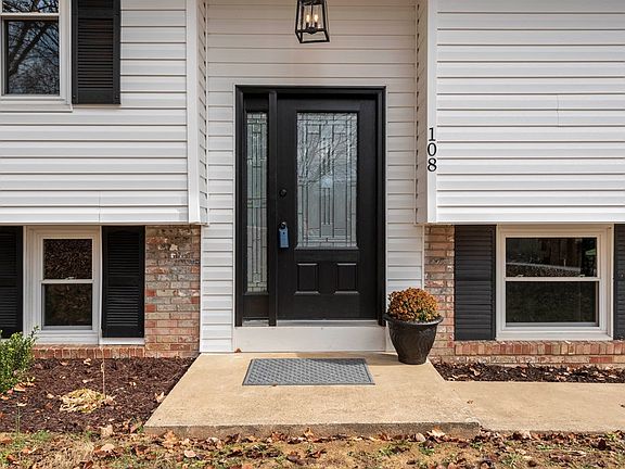 5th image of 108 Lemay Dr