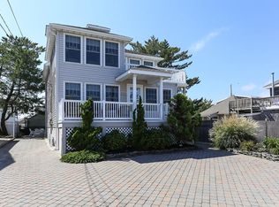 104 E South 32nd St, Long Beach Township, NJ 08008