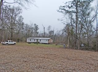 949 Saint Rose Rd, Grand Ridge, FL 32442