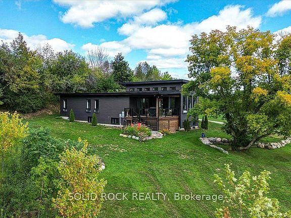 3rd image of 506 Catchmore Rd