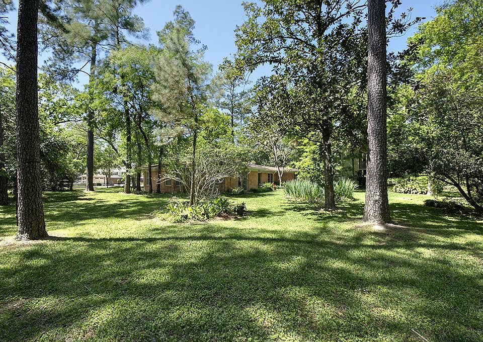 1st image of 430 Hollow Dr