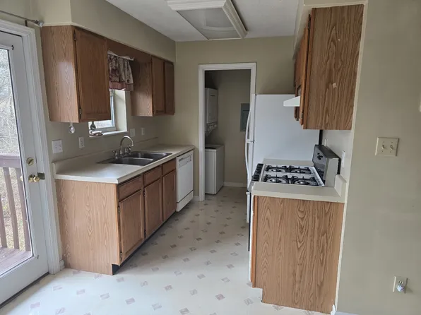 123 Gail Ln #4, Oliver Springs, TN 37840