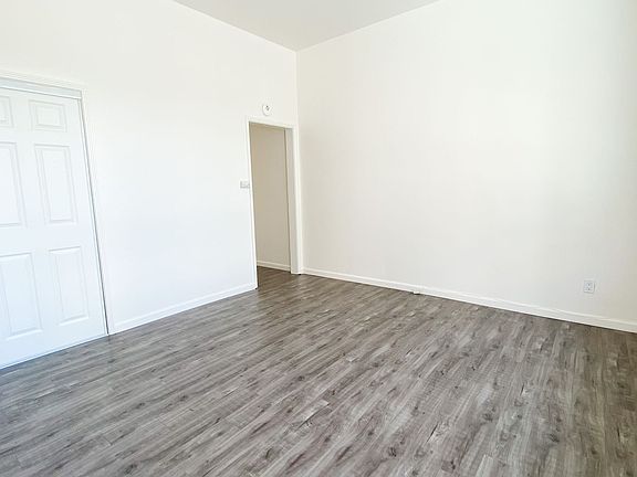 2nd image of 321 Pier Ave APT 5