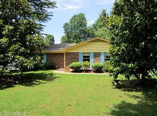 4631 Amy Ln, Walkertown, NC 27051