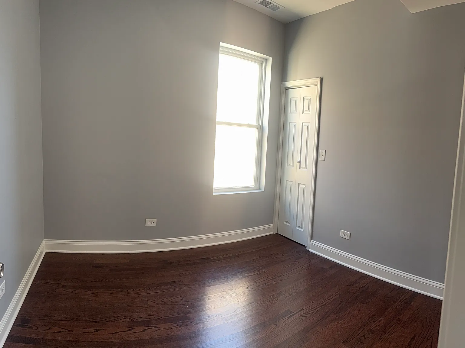 3 bed, $2,200 — Photo 3