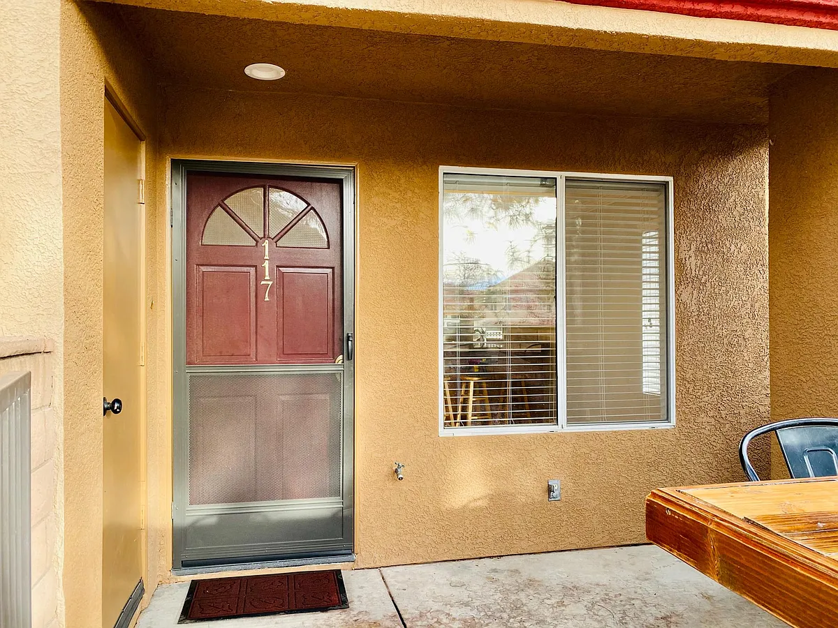 Building Photo - 22617 Copper Hill Dr #117