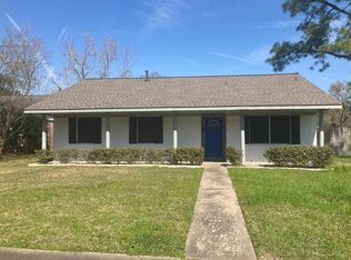 855 Wavecrest Ln, Houston, TX 77062