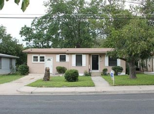 1708 Davis St, Taylor, TX 76574