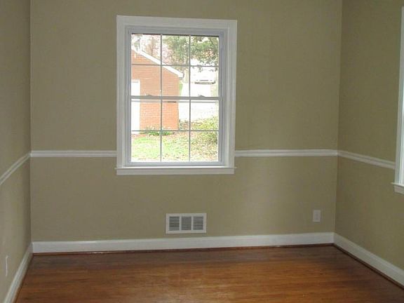3rd image of 4102 Loch Raven Blvd