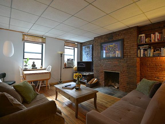 3rd image of 111 Thompson St APT 8