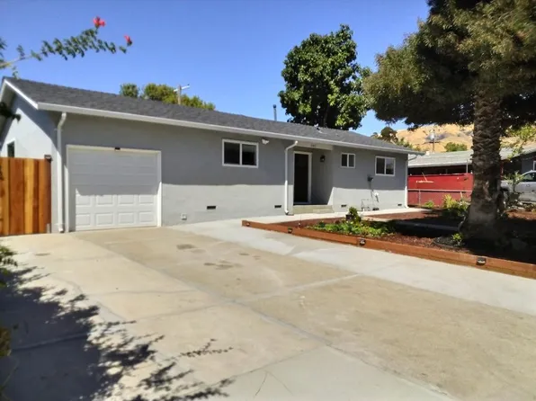 247 Dixon Rd, Milpitas, CA 95035