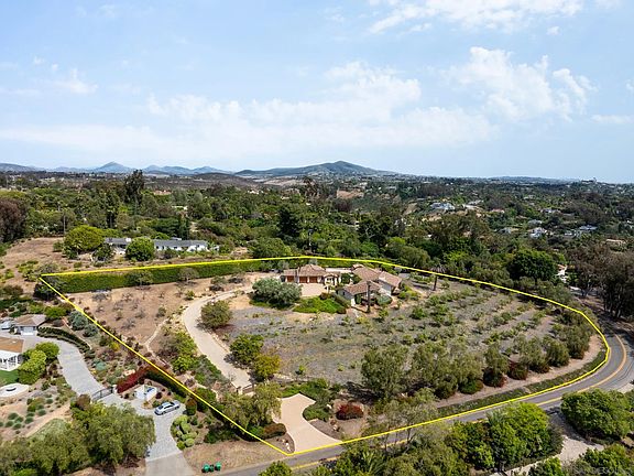 2nd image of 6858 Las Colinas