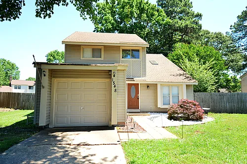 1548 Beachview Dr Photo 1