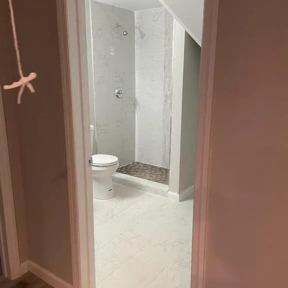 39 Albert St #3 — Photo 6