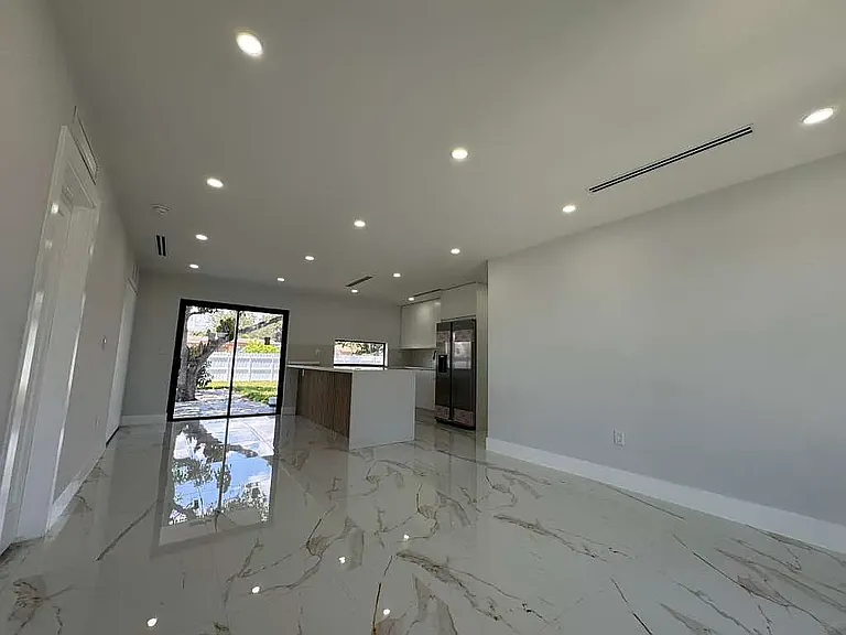 2251 NW 193rd Ter — Photo 16