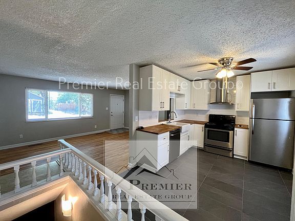 3rd image of 707 W Jefferson St