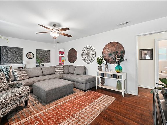 5th image of 6667 Jannie St