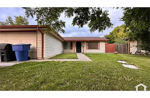 133 Mossglen Cir Photo 1