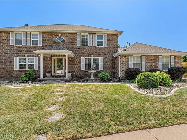 6316 Christopher Winds Ct, Saint Louis, MO 63129