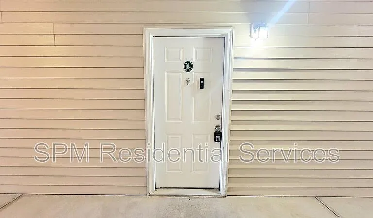 1505 Cadfel Ct #304 — Photo 2