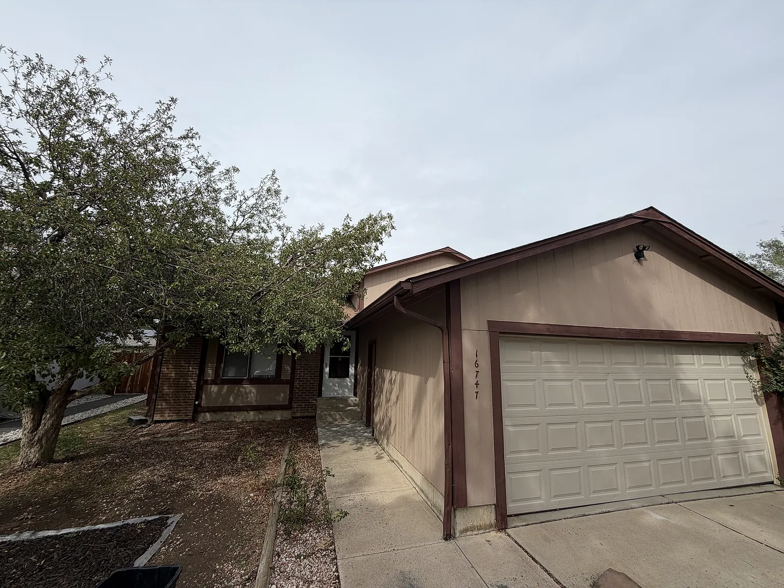 16747 E Mansfield Cir - - — Photo 1