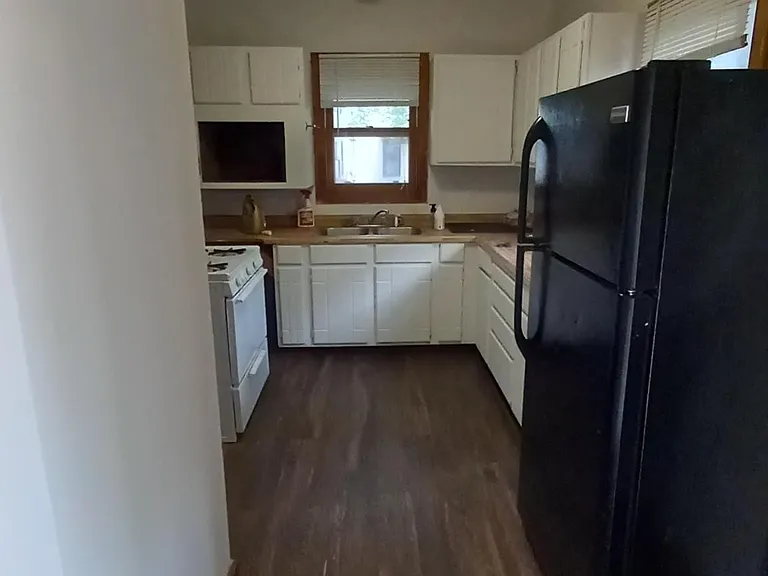 217 Cretin Ave N — Photo 5