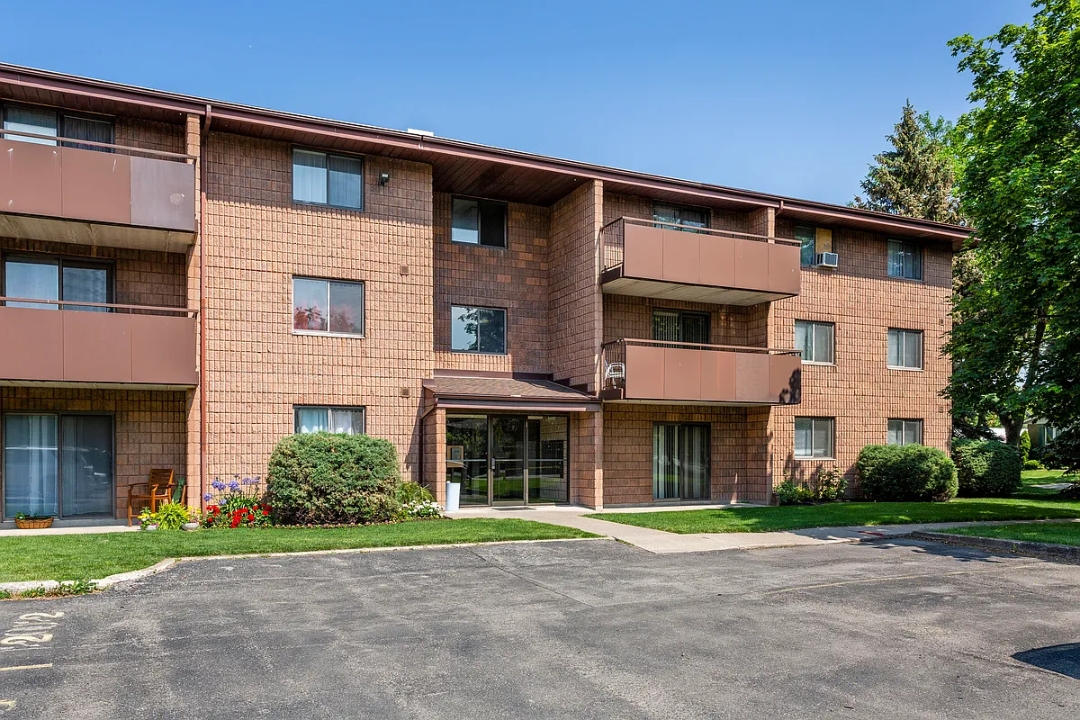 Building Photo - 5581 Heritage Dr