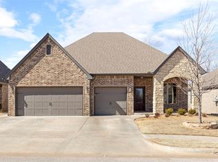 13817 Pennyworth Dr, Yukon, OK 73099