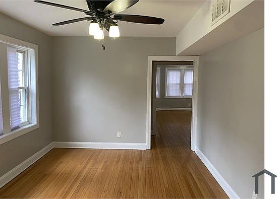 3rd image of 7822 S Kingston Ave #1
