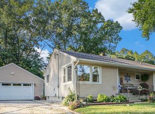 206 Oriole Trl, Trail Creek, IN