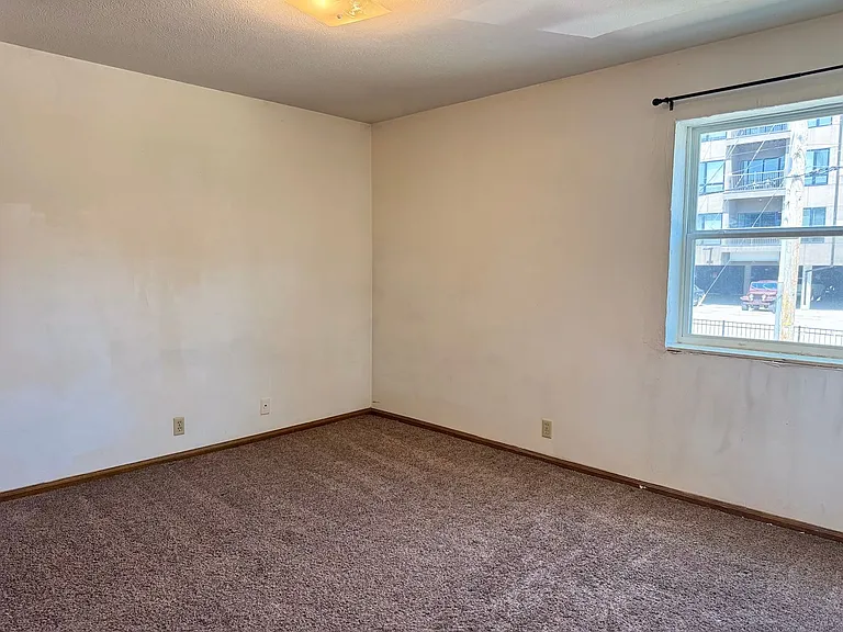 1214 Vattier St — Photo 27